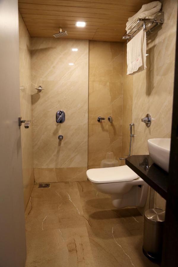 Hotel Sea Shore Navi Mumbai Exterior foto